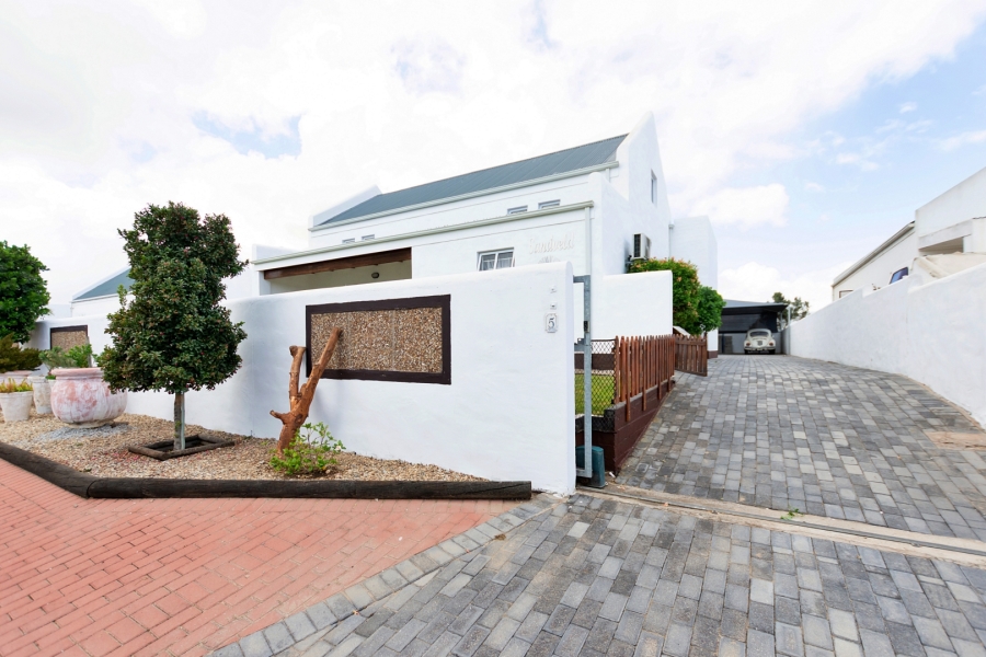 3 Bedroom Property for Sale in Laaiplek Western Cape